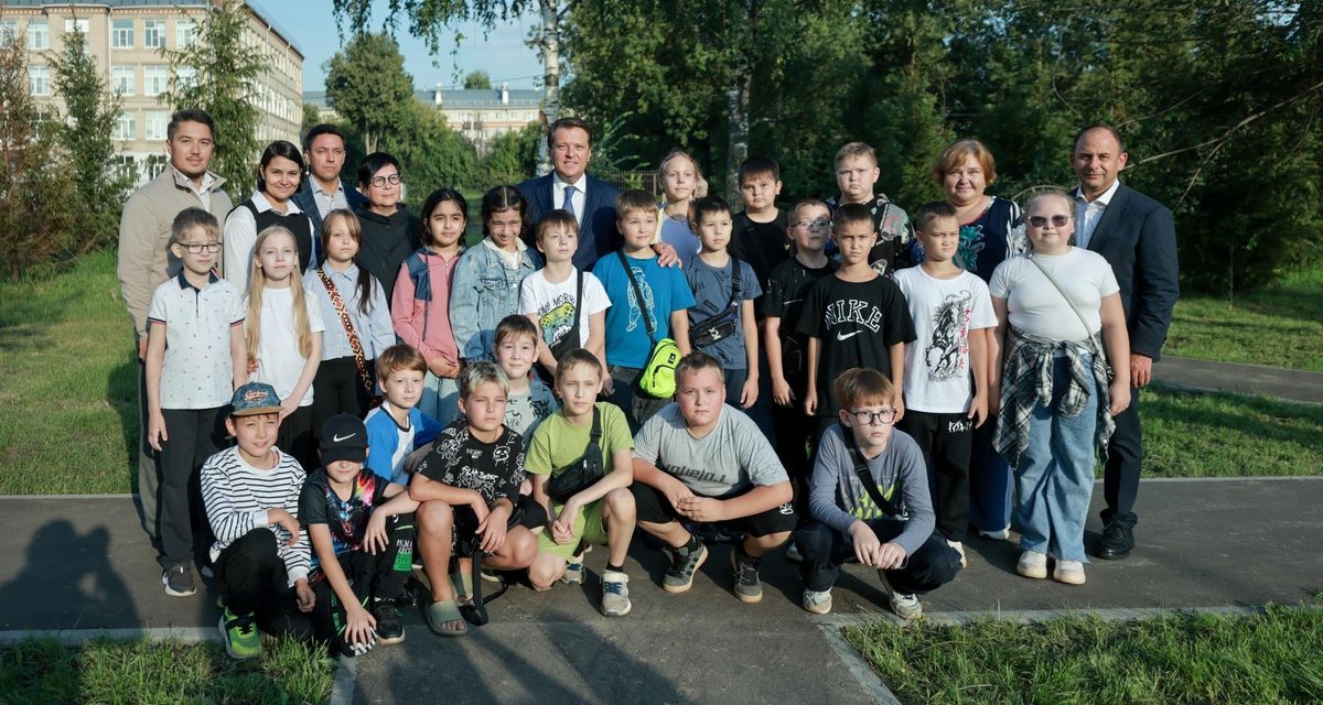 Дворы домов №47 и 49 на улице Побежимова благоустроили по программе «Наш двор»